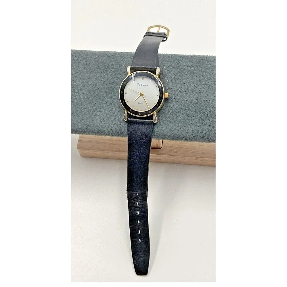 Da‎ Vinci Women's Wristwatch Black Leather Gold Tone Quartz